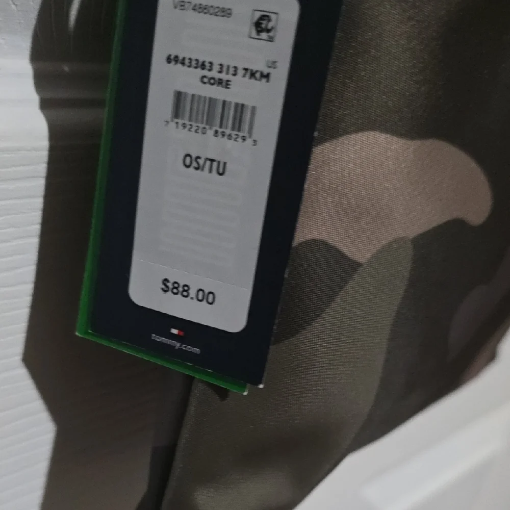 Tommy Hilfiger Camouflage Crossbody Bag‎